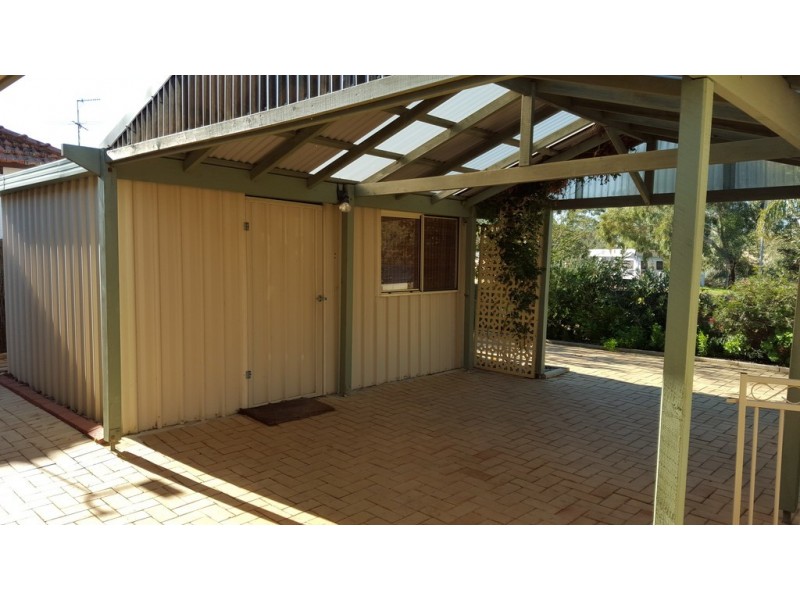 19 Lakes Crescent, South Yunderup WA 6208