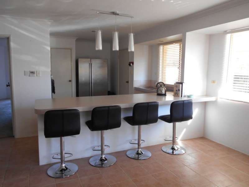 90 Leslie Street, Dudley Park WA 6210