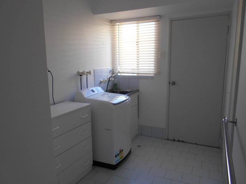 90 Leslie Street, Dudley Park WA 6210