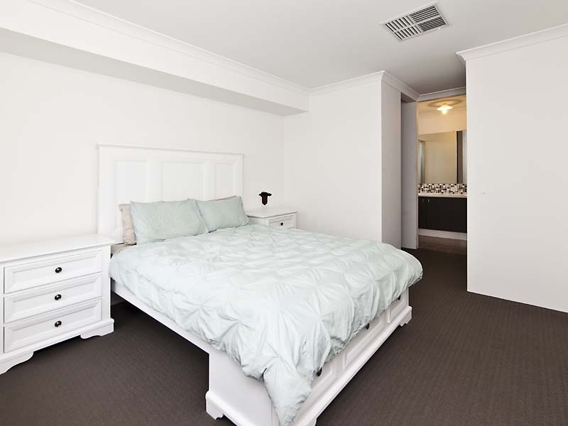 46 Greenville Vista, Meadow Springs WA 6210