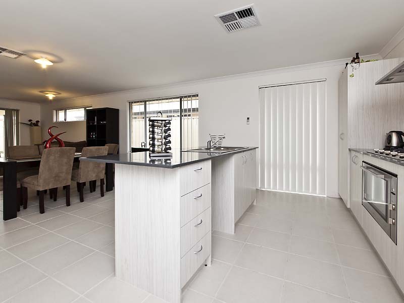 46 Greenville Vista, Meadow Springs WA 6210