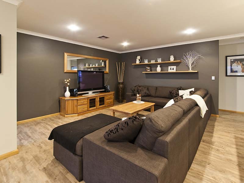 10 Orania Pass, Halls Head WA 6210