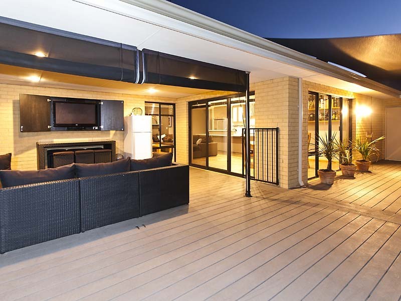 10 Orania Pass, Halls Head WA 6210