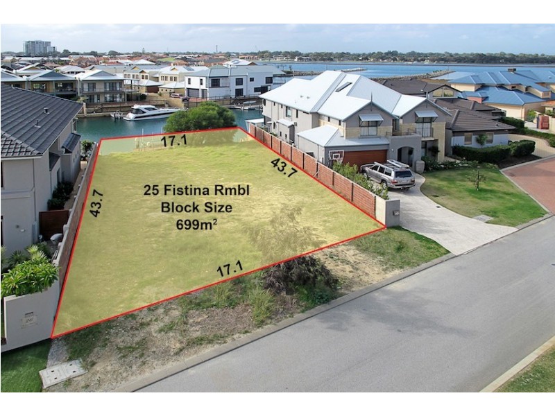25 Fistina Ramble, Halls Head WA 6210