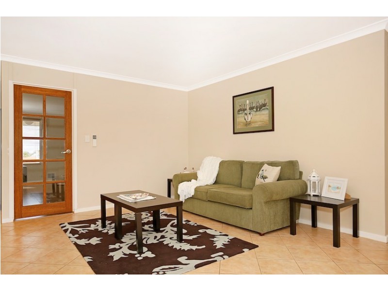 7 Willmott Close, Halls Head WA 6210