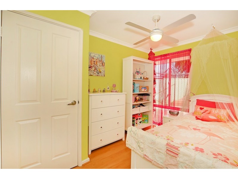 7 Willmott Close, Halls Head WA 6210