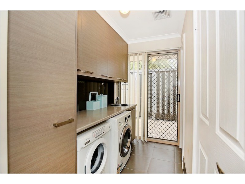 7 Willmott Close, Halls Head WA 6210