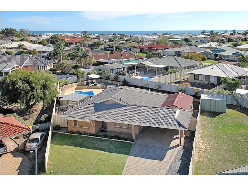 7 Willmott Close, Halls Head WA 6210