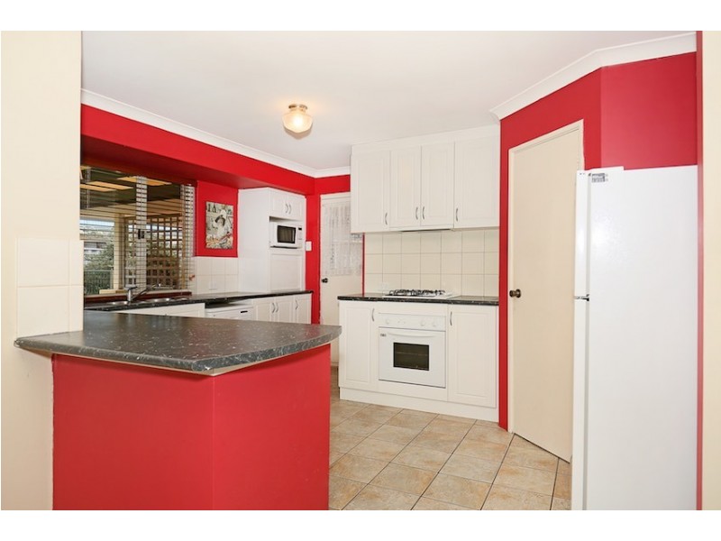 5 Howe Close, San Remo WA 6210