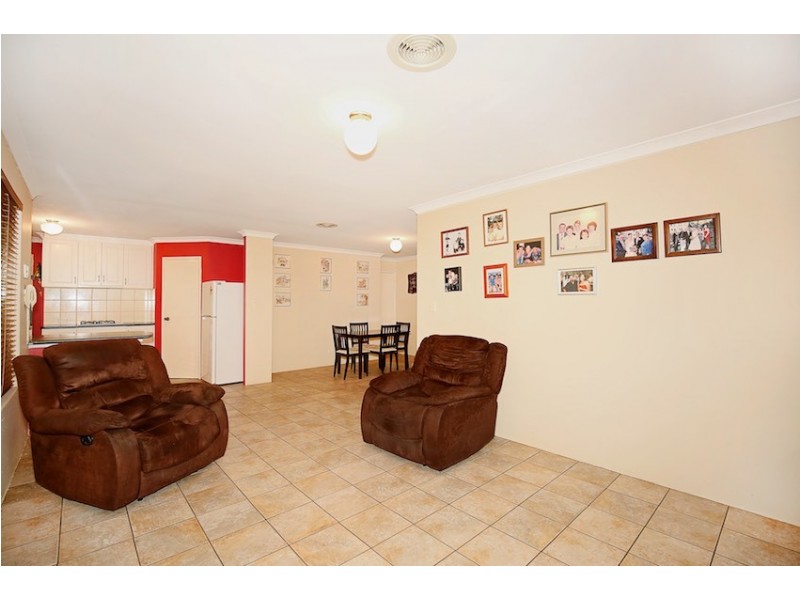 5 Howe Close, San Remo WA 6210