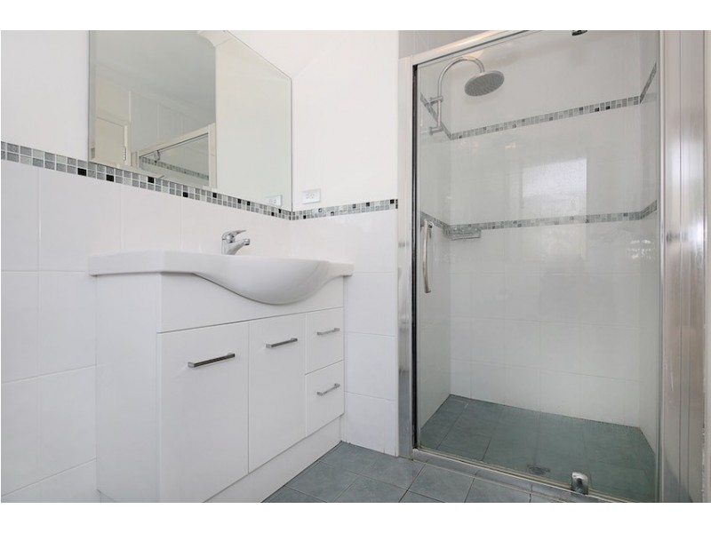 5 Howe Close, San Remo WA 6210