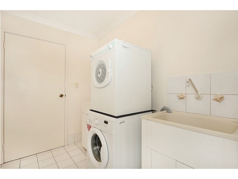 5 Howe Close, San Remo WA 6210