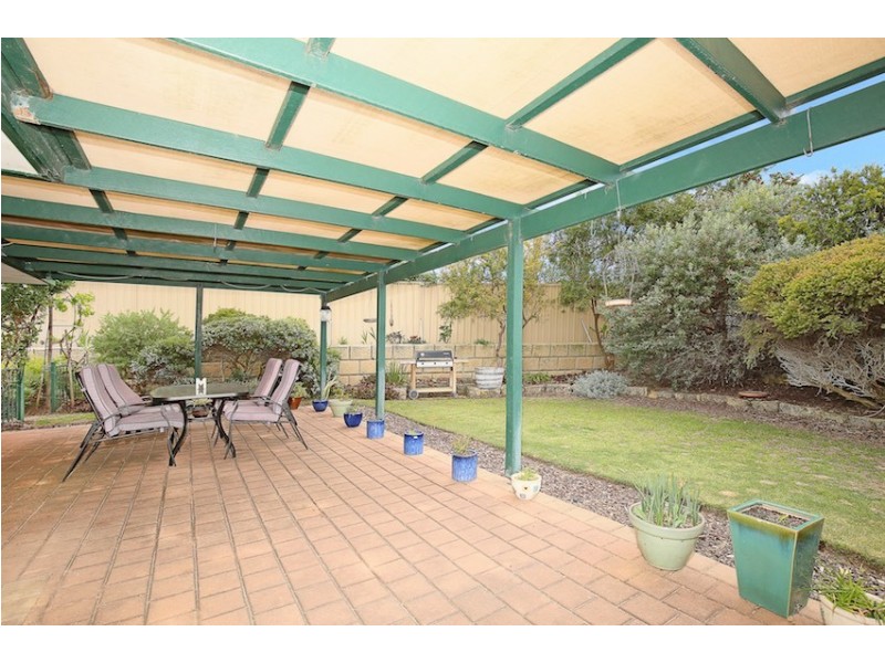 5 Howe Close, San Remo WA 6210