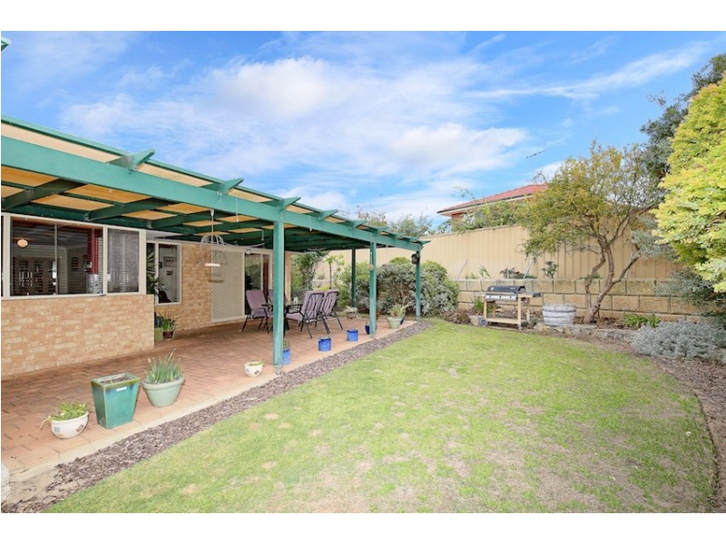 5 Howe Close, San Remo WA 6210