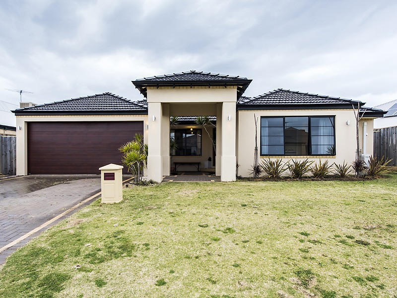 5 Varia Way, Halls Head WA 6210