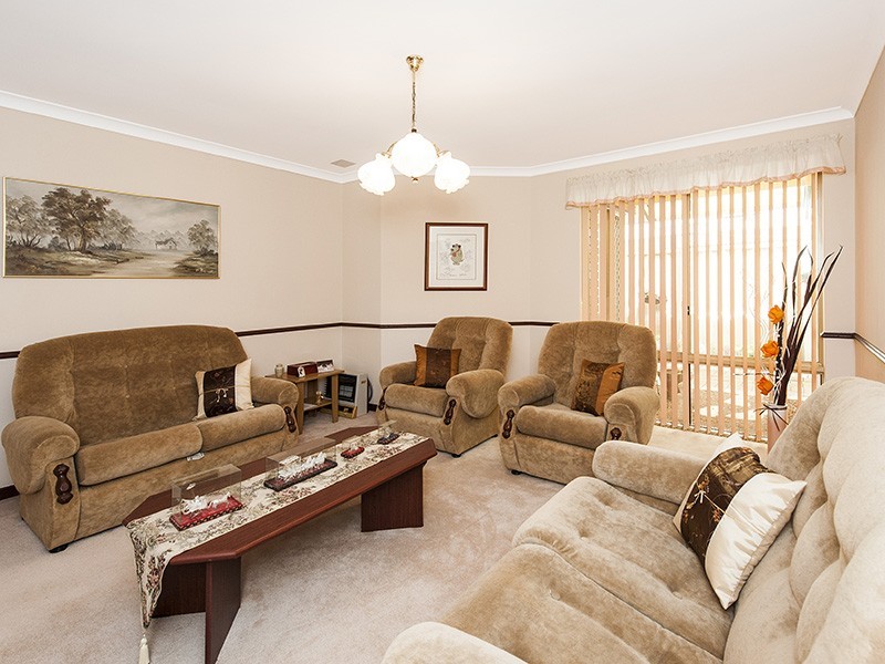 19 Cuvier Place, San Remo WA 6210