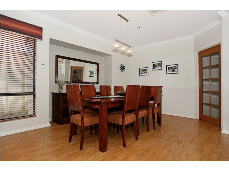 16 Shelduck Way, Dudley Park WA 6210