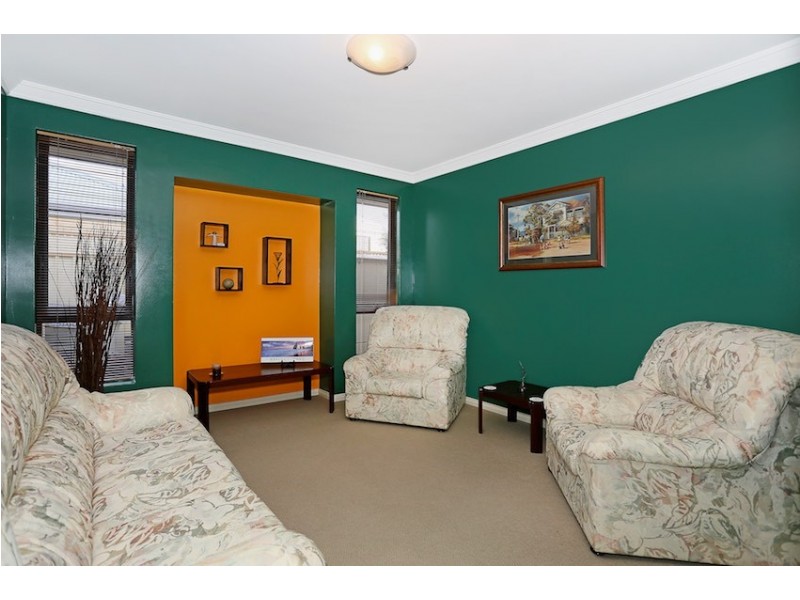 16 Shelduck Way, Dudley Park WA 6210