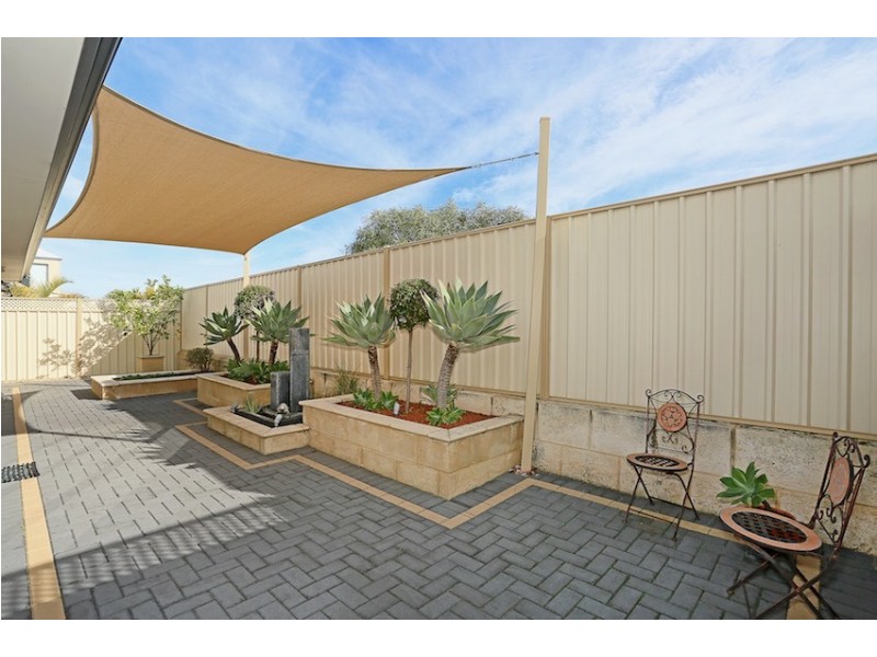 16 Shelduck Way, Dudley Park WA 6210