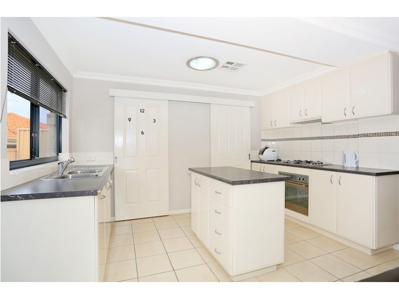 2/34 Creery Street, Mandurah WA 6210