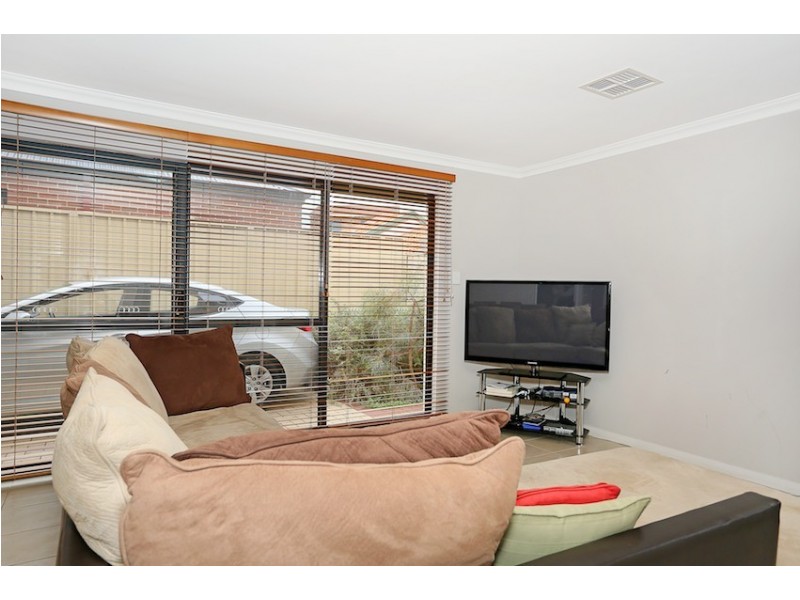 2/34 Creery Street, Mandurah WA 6210