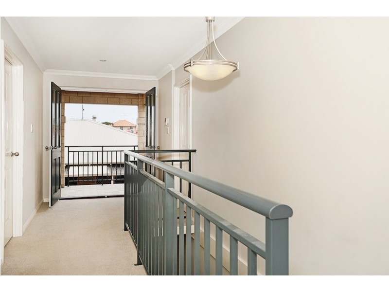 2/34 Creery Street, Mandurah WA 6210