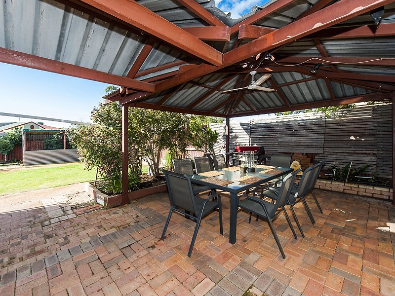 20 Tuart Road, Greenfields WA 6210