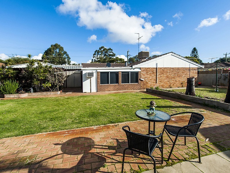 20 Tuart Road, Greenfields WA 6210