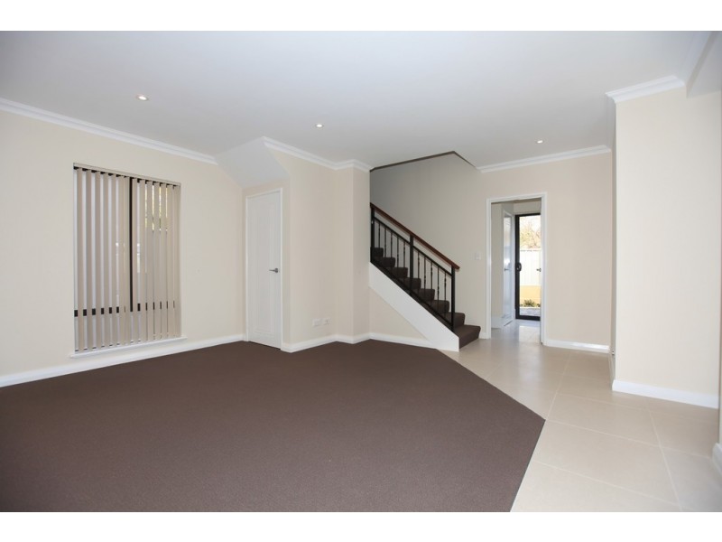 4/13 Clyde Place, Mandurah WA 6210