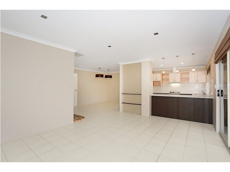 19 Willoughbridge Crescent, Erskine WA 6210