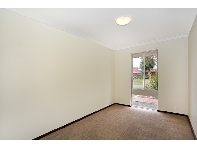 3 Sandalwood Parade, Halls Head WA 6210