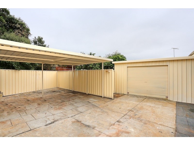 3 Sandalwood Parade, Halls Head WA 6210