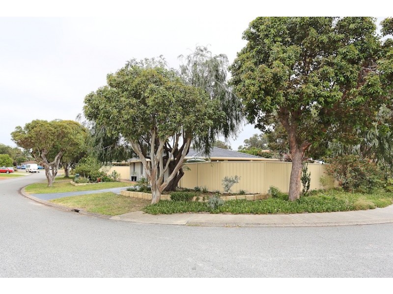 3 Sandalwood Parade, Halls Head WA 6210
