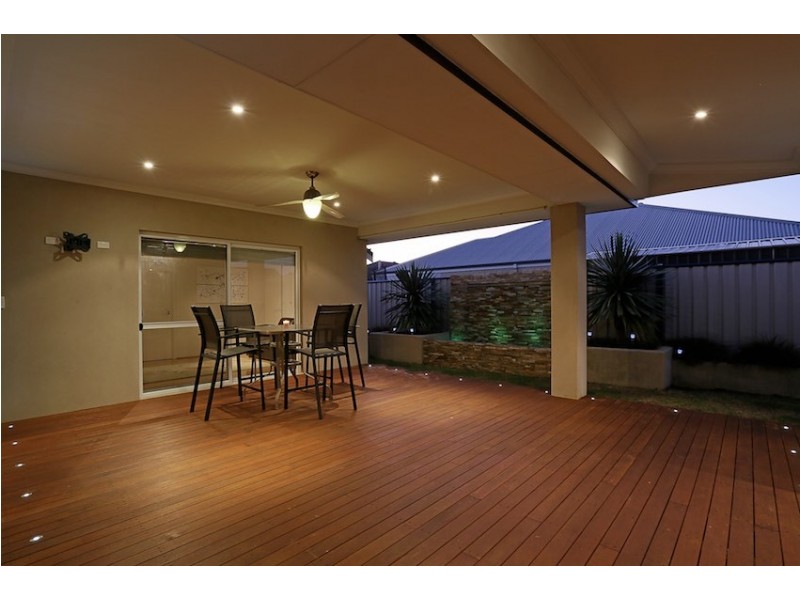 19 Glendale Street, Meadow Springs WA 6210