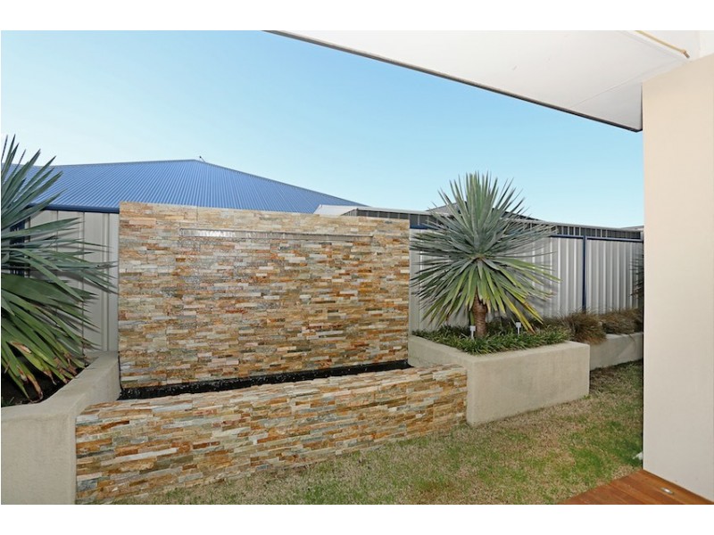 19 Glendale Street, Meadow Springs WA 6210