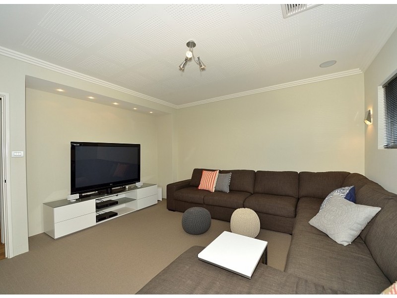 5 Acerosa Boulevard, Halls Head WA 6210