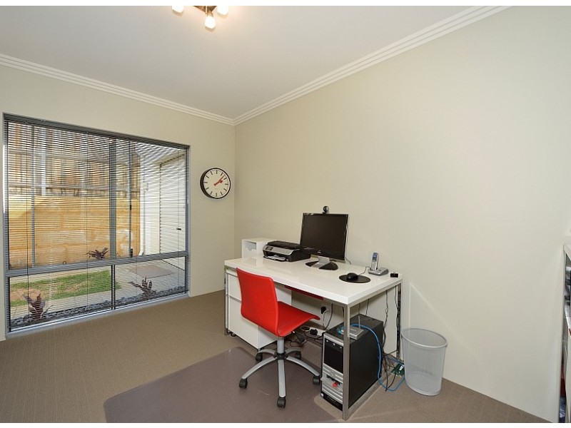 5 Acerosa Boulevard, Halls Head WA 6210