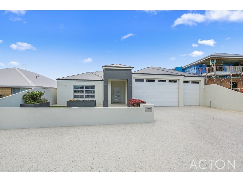 6 Jennerae Bend, Halls Head WA 6210