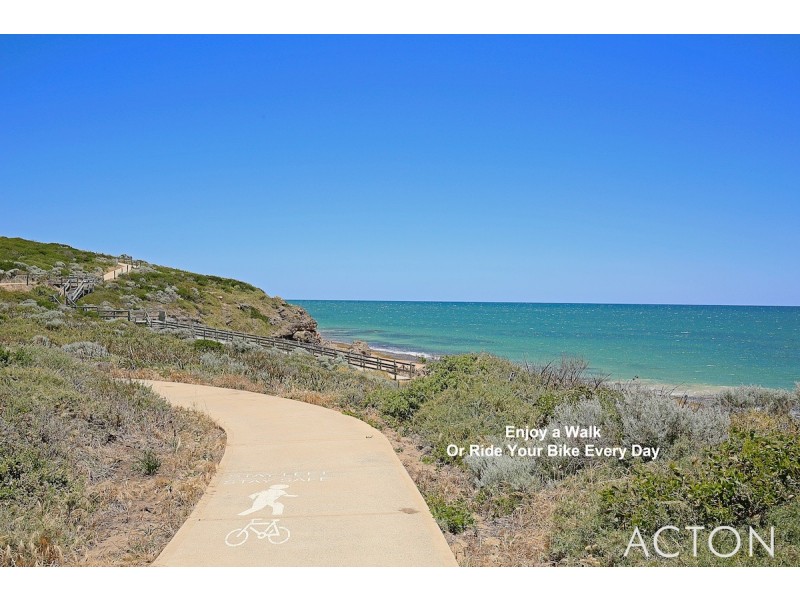 6 Jennerae Bend, Halls Head WA 6210
