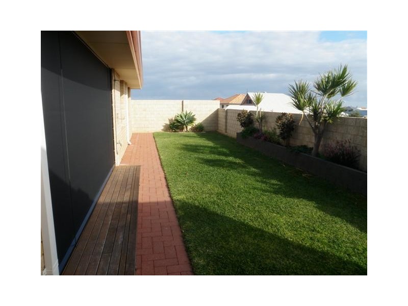 17 Northport Blvd, Wannanup WA 6210