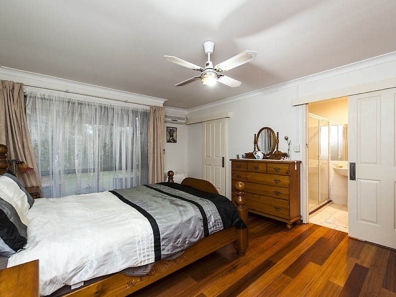 26 Hanson Way, Dudley Park WA 6210