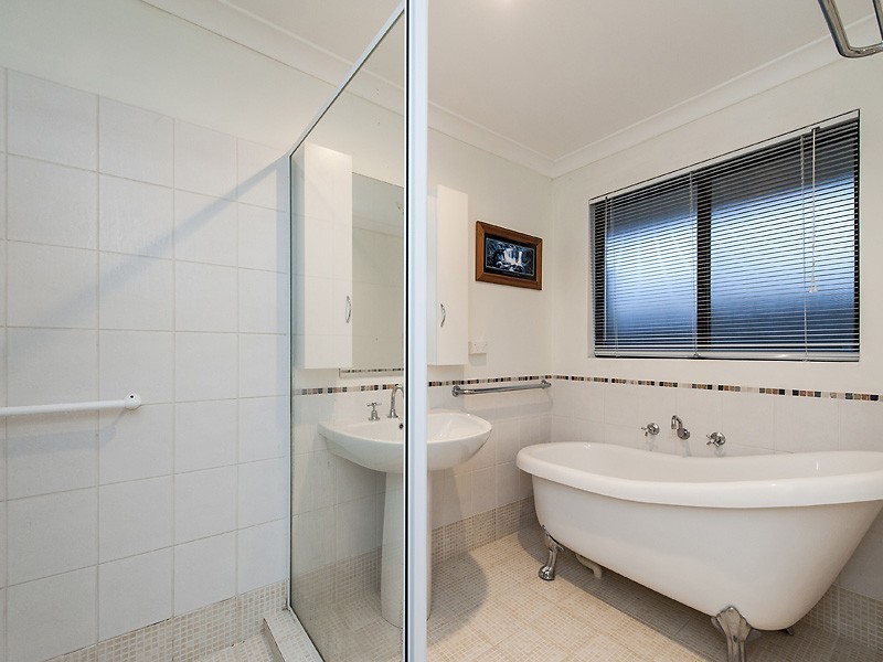 26 Hanson Way, Dudley Park WA 6210