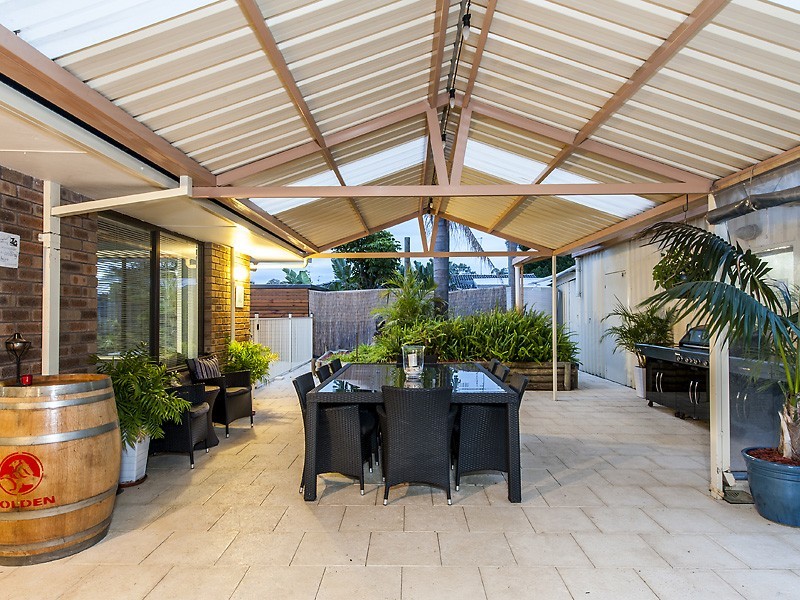 26 Hanson Way, Dudley Park WA 6210
