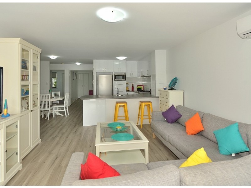 45/206 Mary Street, Halls Head WA 6210