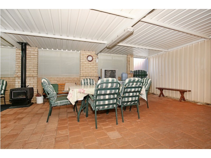 5 Calypso Road, Halls Head WA 6210
