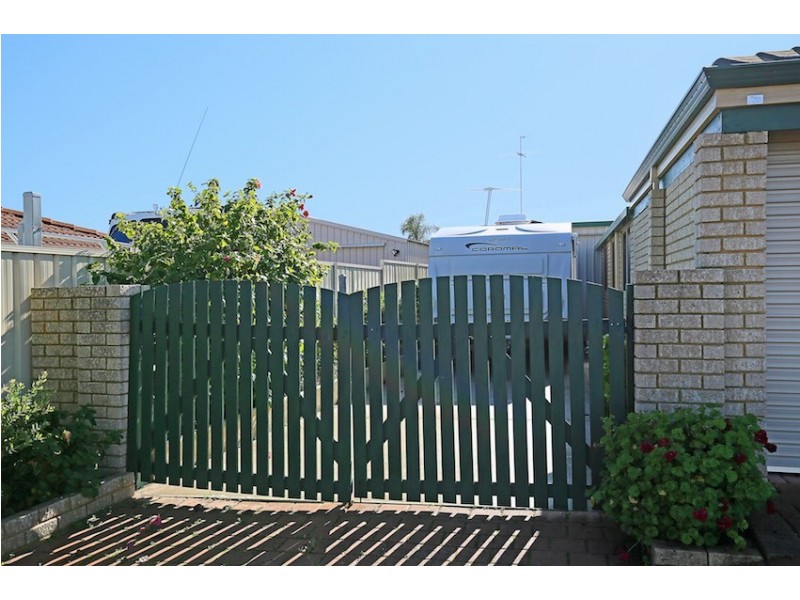5 Calypso Road, Halls Head WA 6210