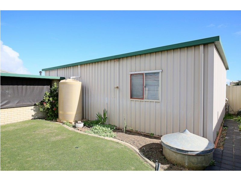 5 Calypso Road, Halls Head WA 6210