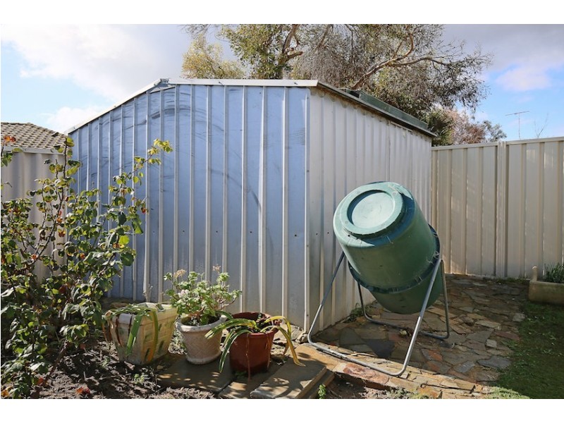 5 Calypso Road, Halls Head WA 6210