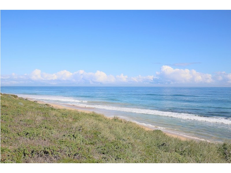 5 Calypso Road, Halls Head WA 6210