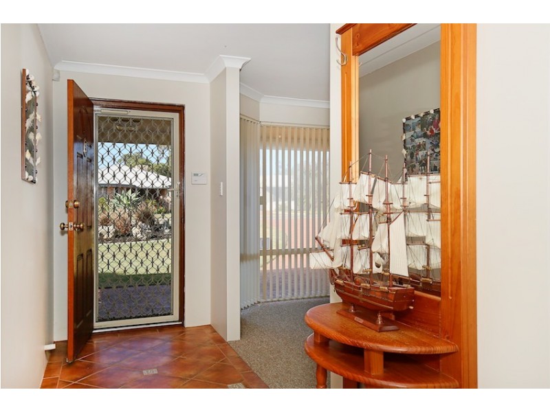 6 Pioneer Court, Bouvard WA 6211